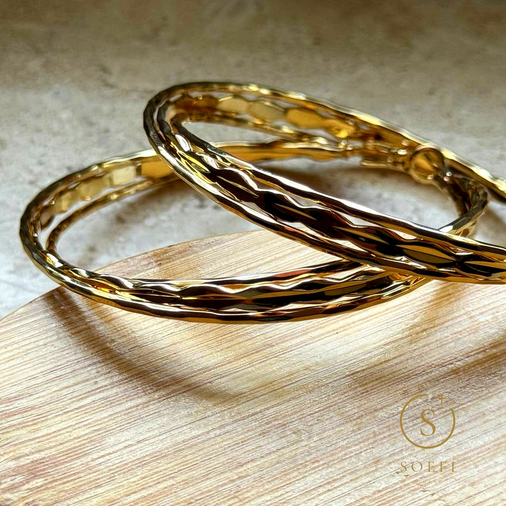 أقراط — أطواق كبيرة، ذهب مطروق